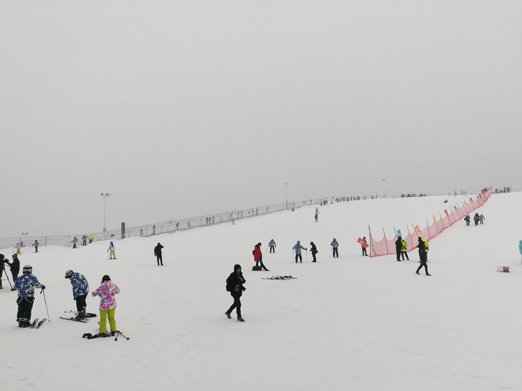 五峰国际滑雪场23