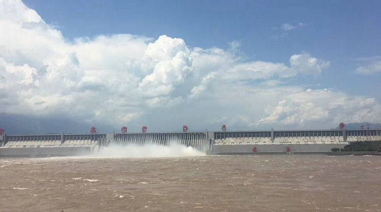 三峡大坝全景 全国研学旅行示范基地三峡大坝