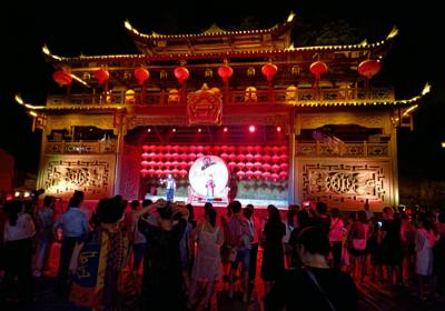 车溪夜游《梦回车溪》正式纳入宜昌三峡旅游年卡刷脸免费看演出